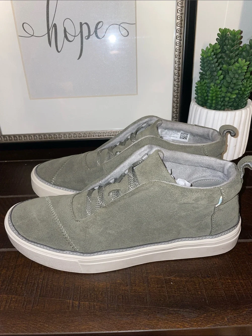 Toms Riley Trainers Olive Green Suede Low-Top Women’s Sneakers Size 9.5